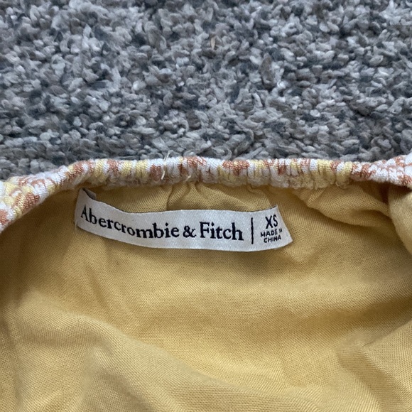 Abercrombie & Fitch Flowy Open Back Tank Top - Picture 4 of 4